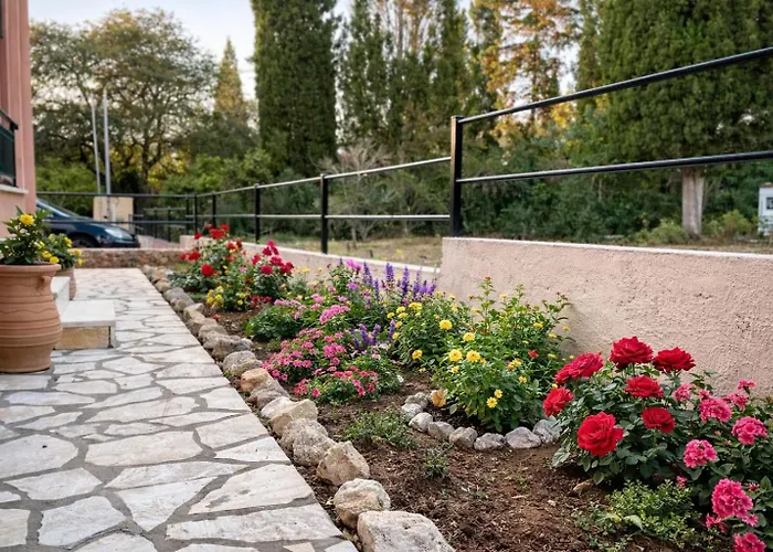 דירה Ivy Modern Maisonette Near Corfu Town *
