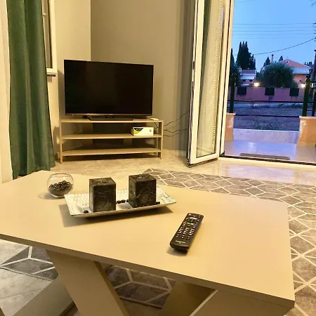 Ivy Modern Maisonette Near Corfu Town كونتوكالي