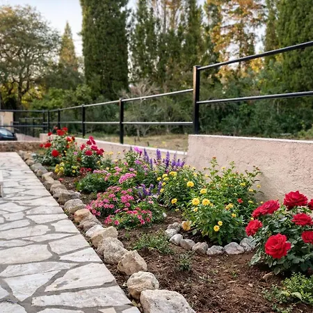 Апартаменты Ivy Modern Maisonette Near Corfu Town *